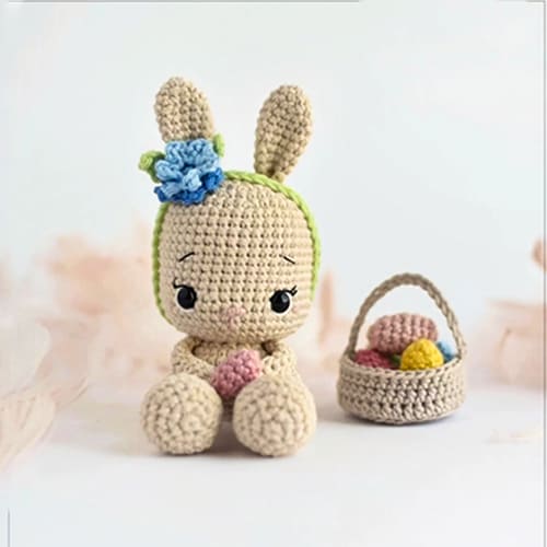 Crochet bunny with easter basket free amigurumi pattern